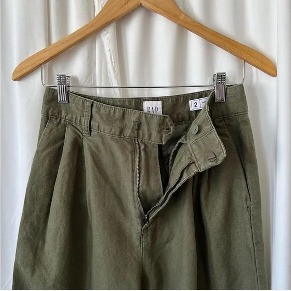 GAP Pleated High Rise Linen-Cotton Pants. - Picture 3 of 8